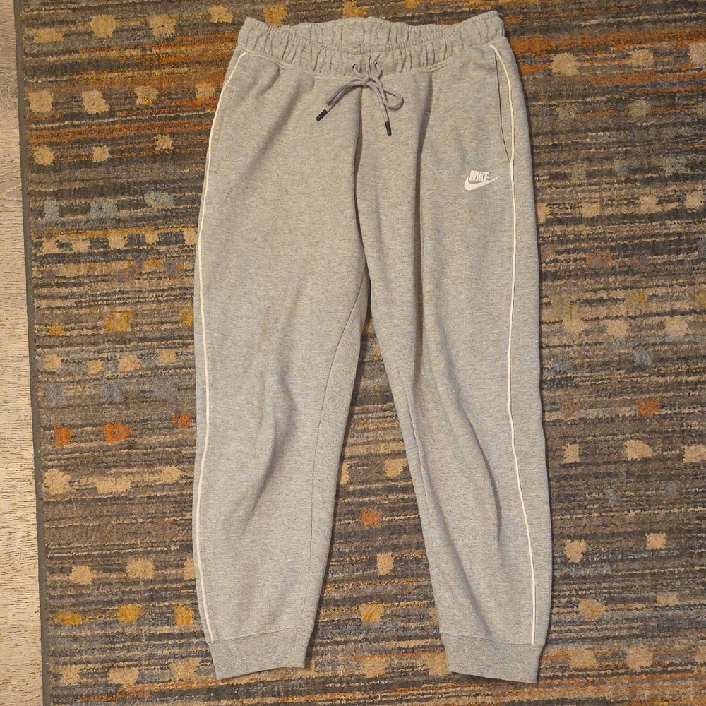 Womens Small Nike Joggers